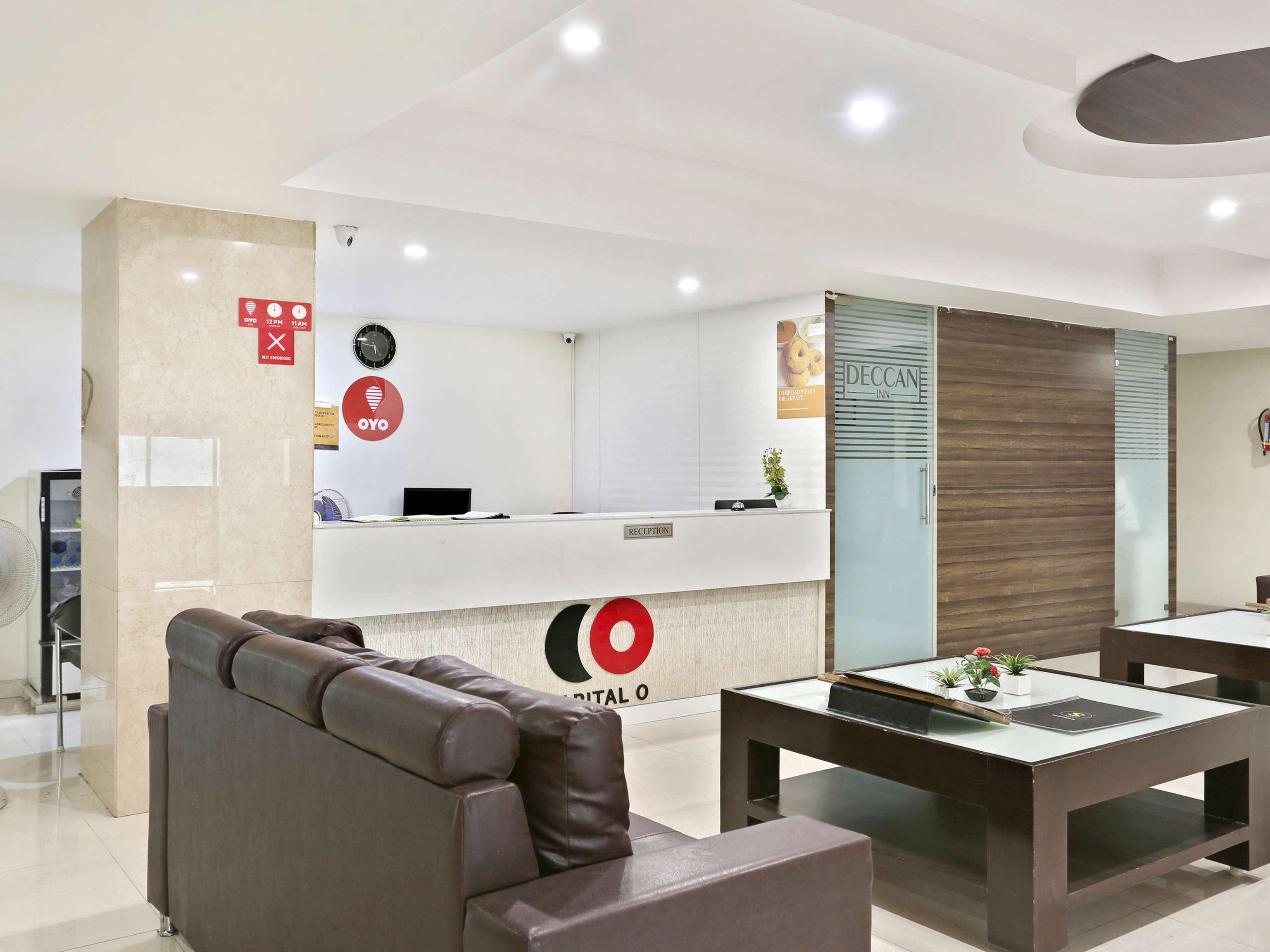 Townhouse Halcyon Deccan Inn Near Shilparamam Kondapur  Exteriör bild