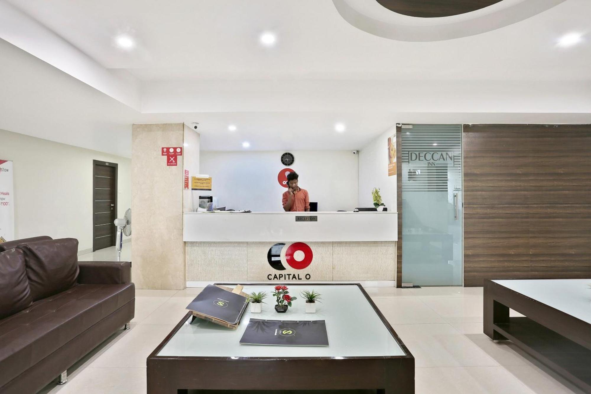 Townhouse Halcyon Deccan Inn Near Shilparamam Kondapur  Exteriör bild